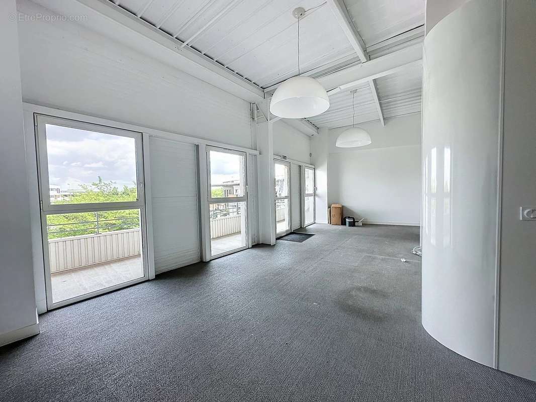 Commerce à COLOMIERS