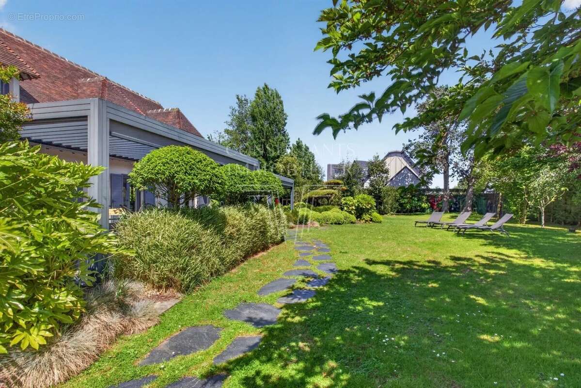 Tourgeville plage-maison 6 chambres- piscine - photo 16