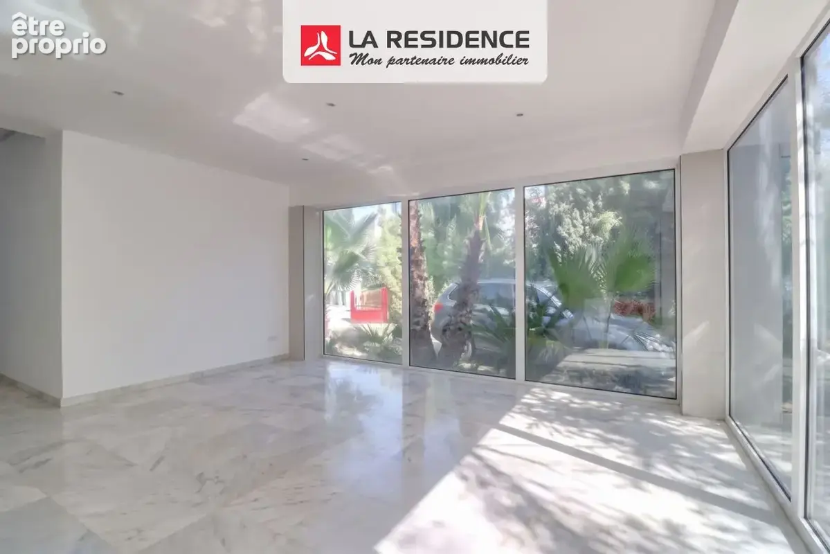 Commerce 315 m² à vendre à Frejus (83600) - photo 4
