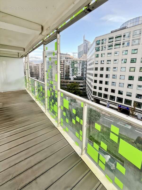 Appartement à COURBEVOIE