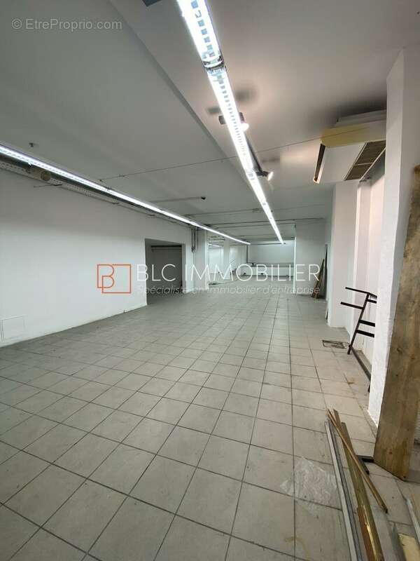 Autre à MARSEILLE-4E