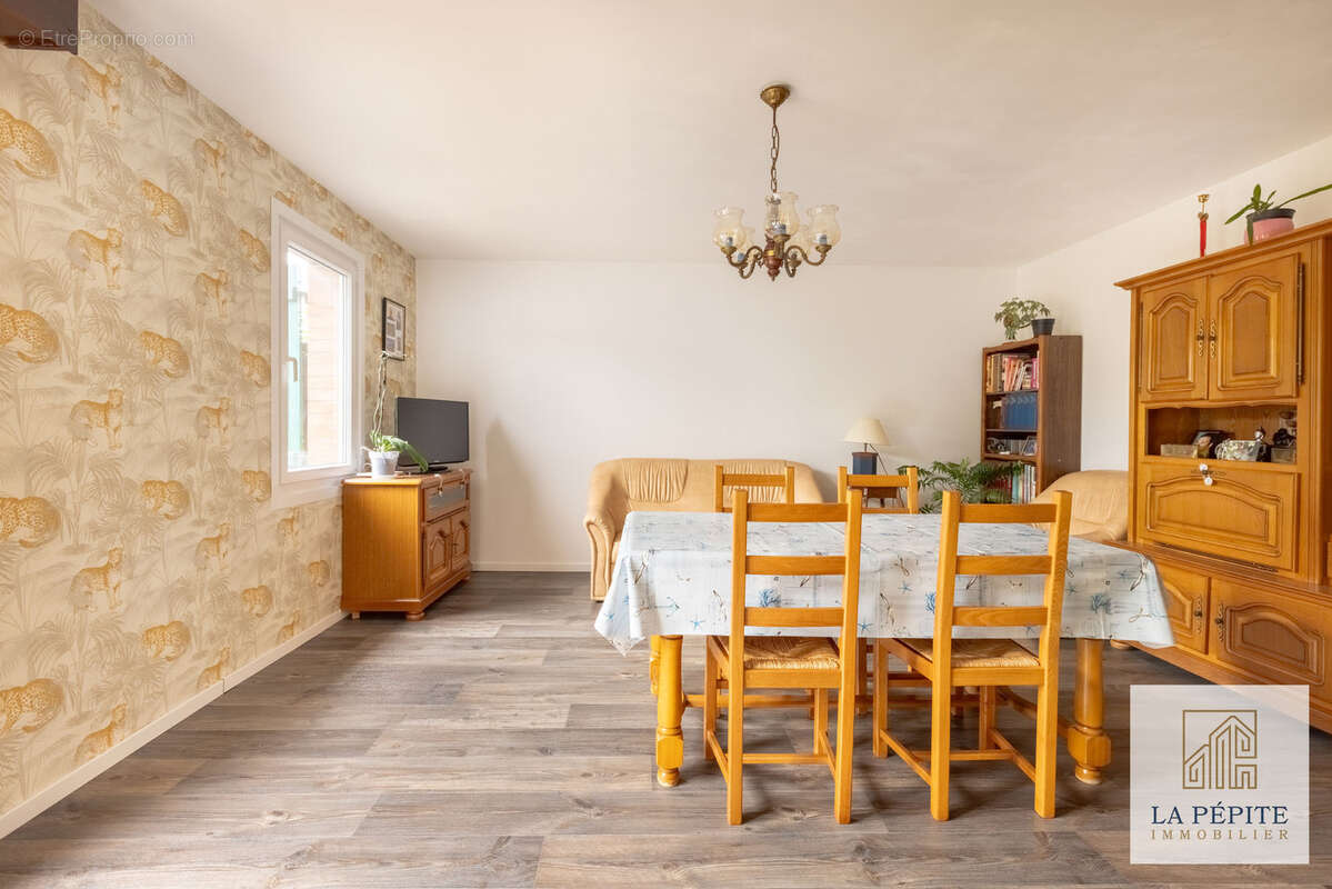 Maison à AULNOY-LEZ-VALENCIENNES