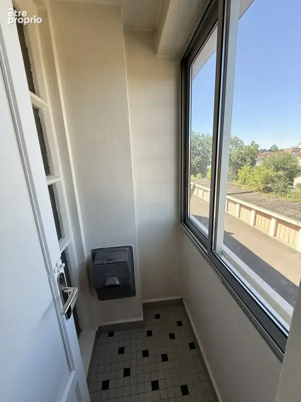 Appartement T3 avec cave et parking - photo 9