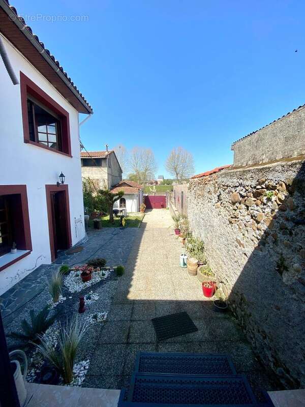 Photo 2 - Maison à MONTREJEAU