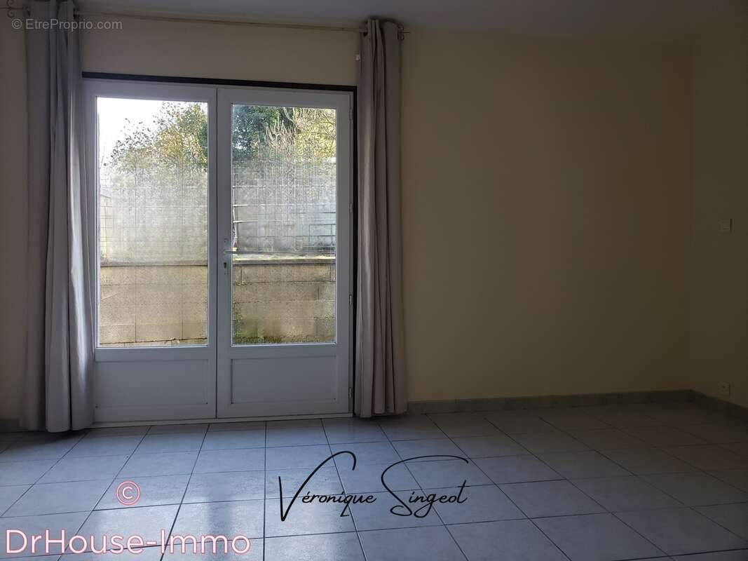 Maison à SAINT-MAURICE-LE-GIRARD