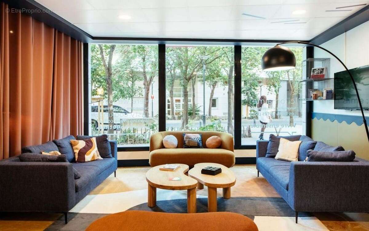 Appartement à COURBEVOIE