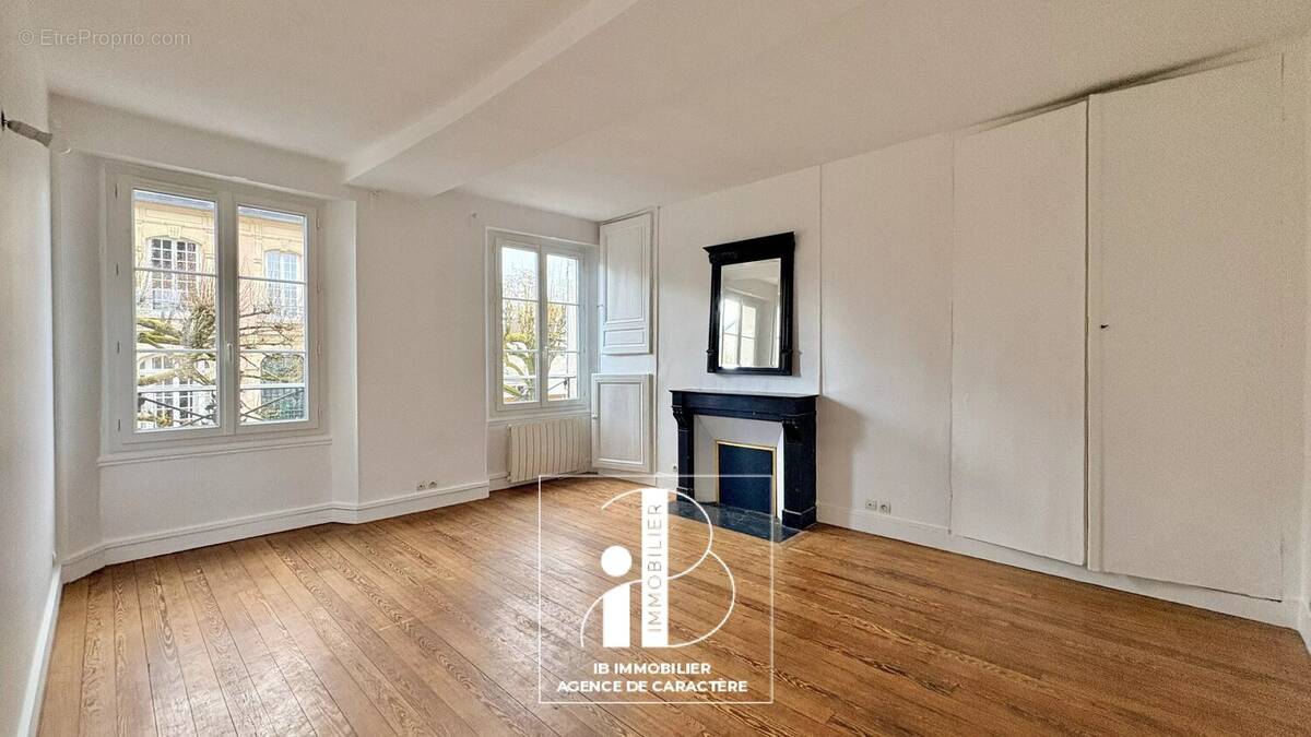 Appartement à FONTAINEBLEAU