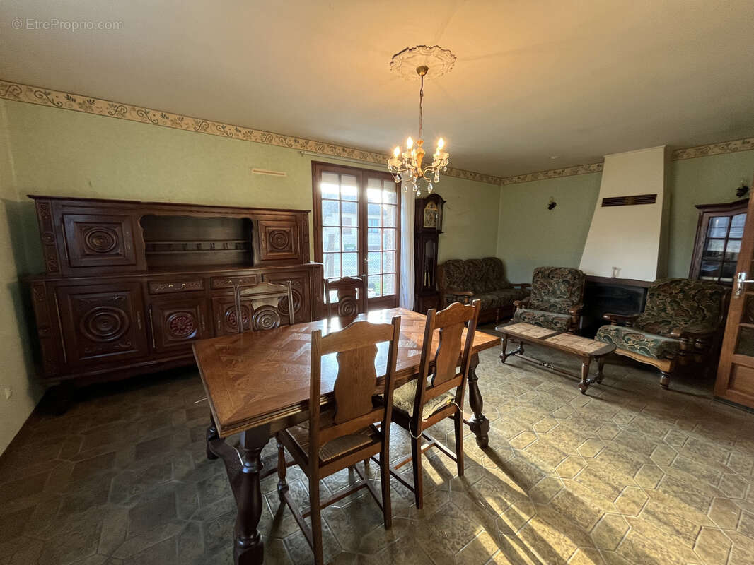 Maison à LOISY-SUR-MARNE