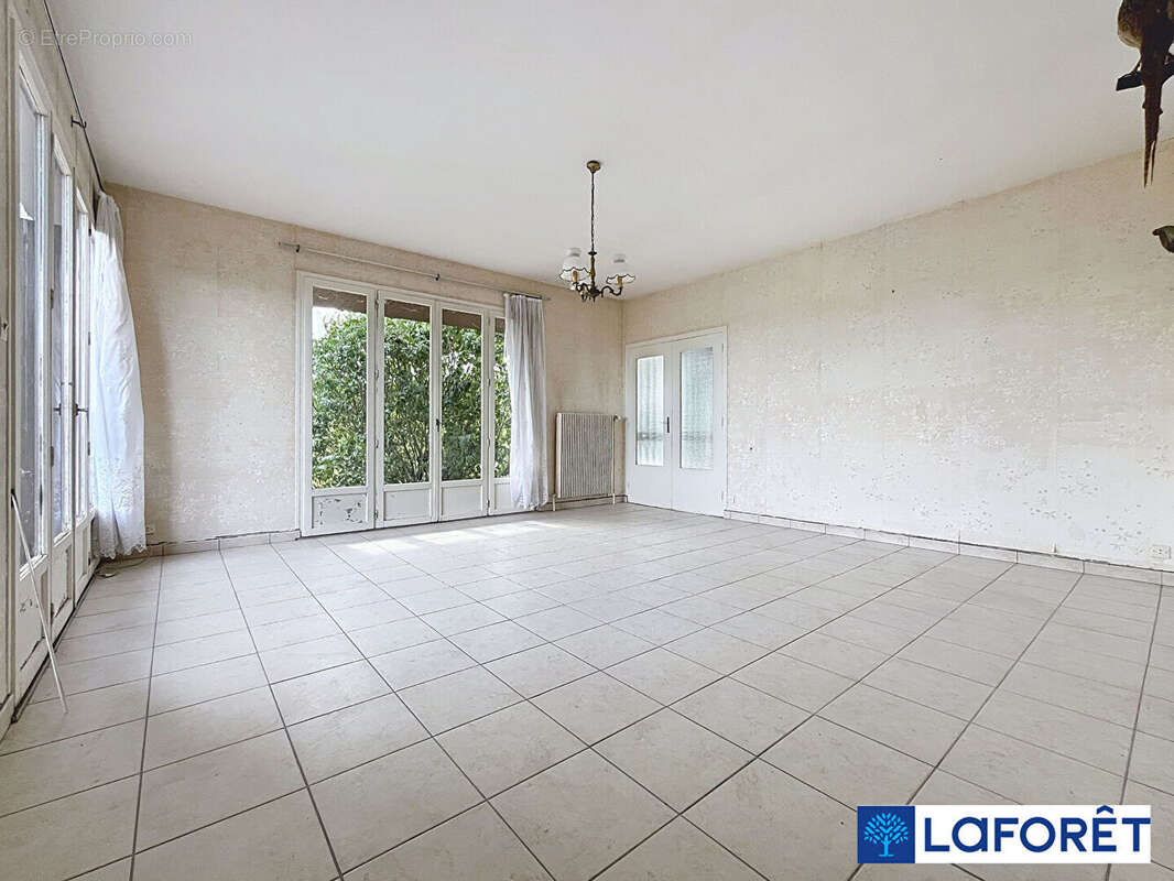 Maison à SAULX-LE-DUC