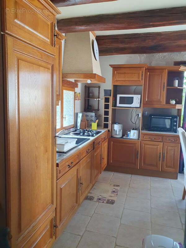 Ensemble immobilier en tuffeau avec dépendances sur un terrain de 3401m2. Idéale projet familiale, gîtes, acti - photo 18