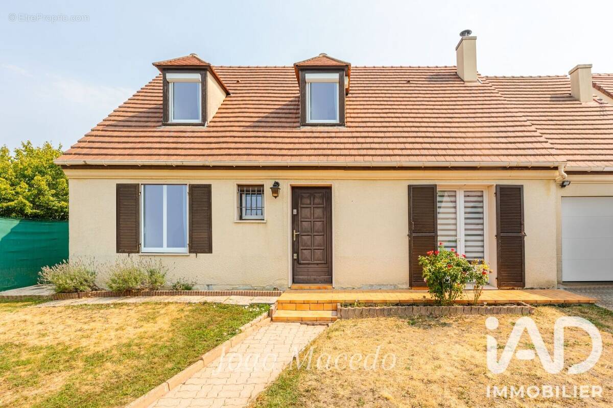 Photo 1 - Maison à MARINES