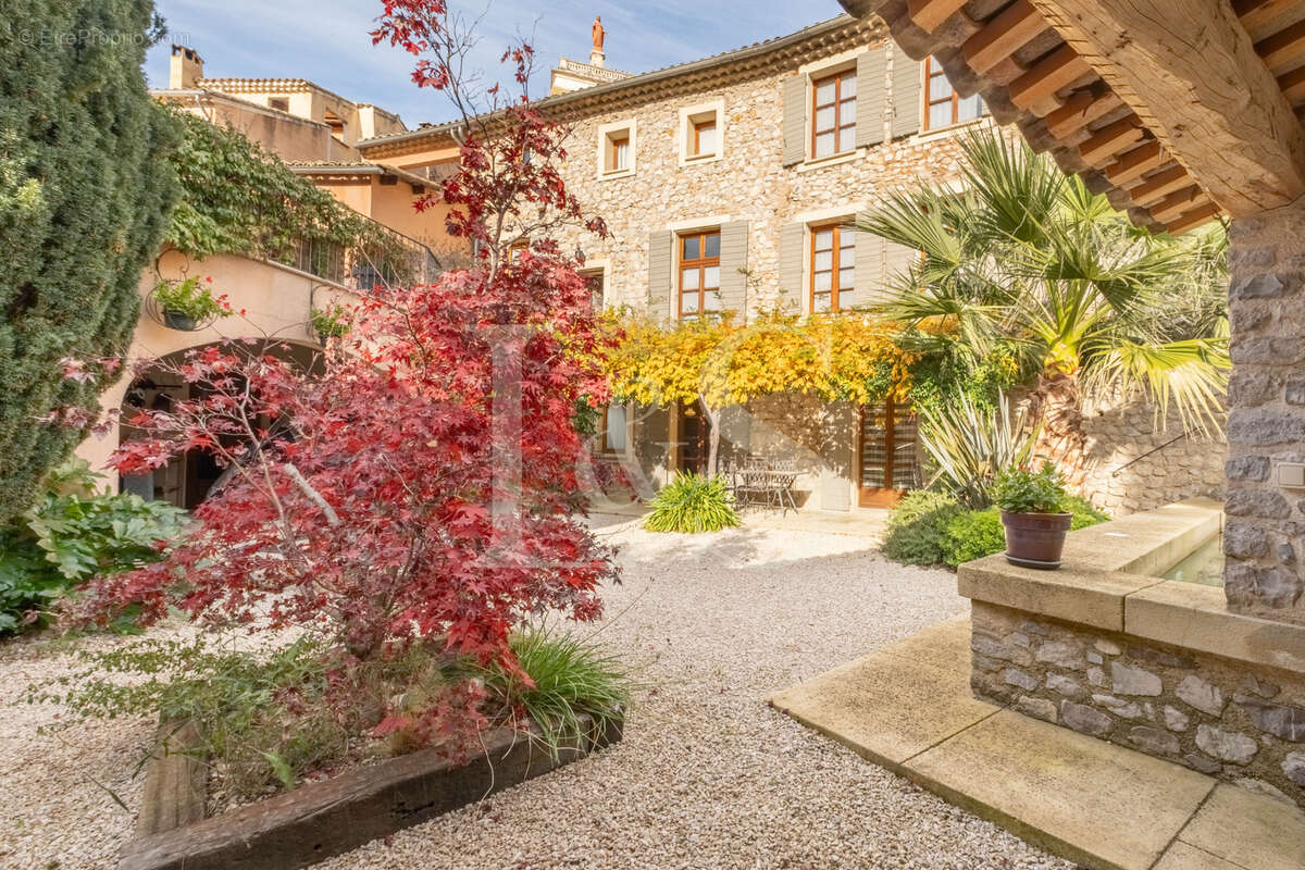 Maison à BUIS-LES-BARONNIES