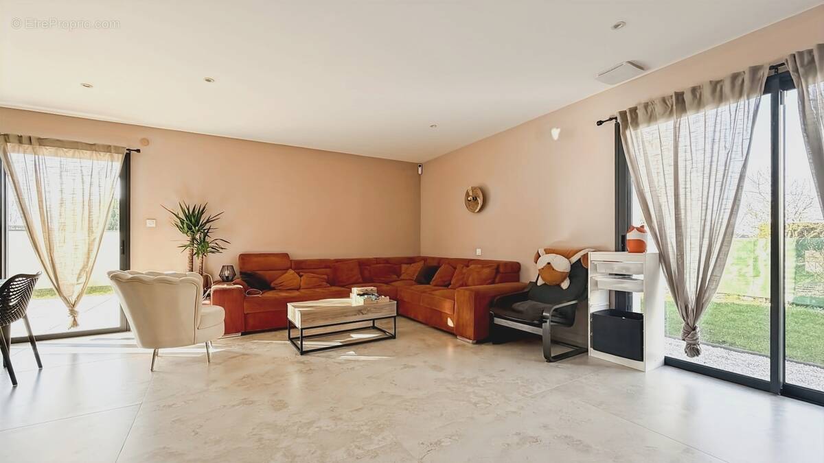 Maison individuelle ARC SUR TILLE (21) - photo 1