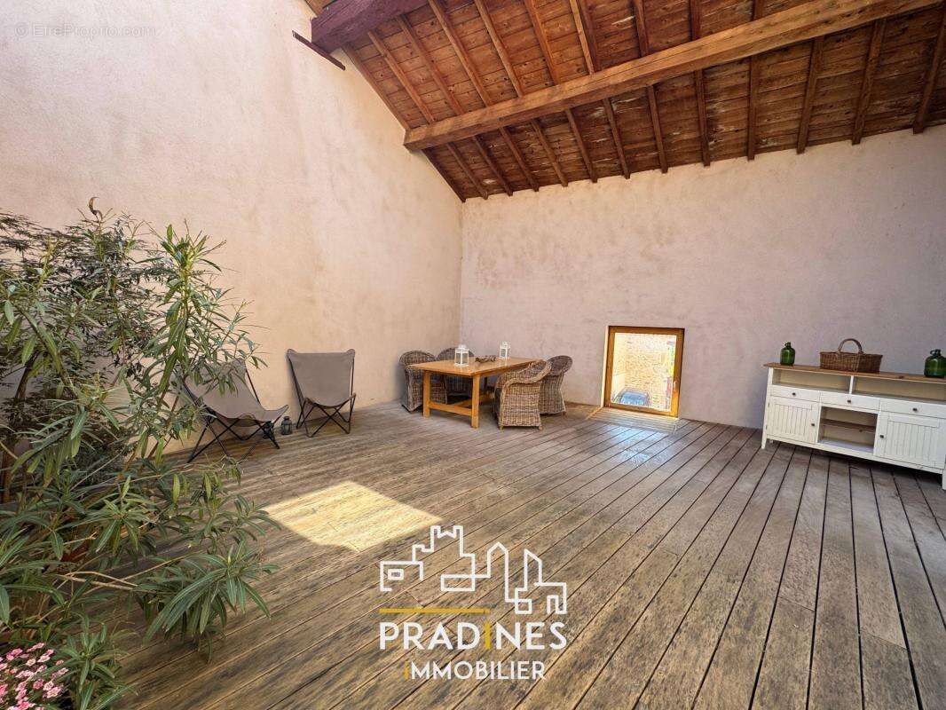 Appartement à MORNANT