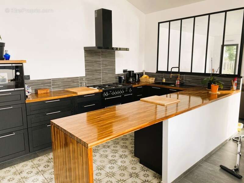 Maison à PLOUNEOUR-TREZ