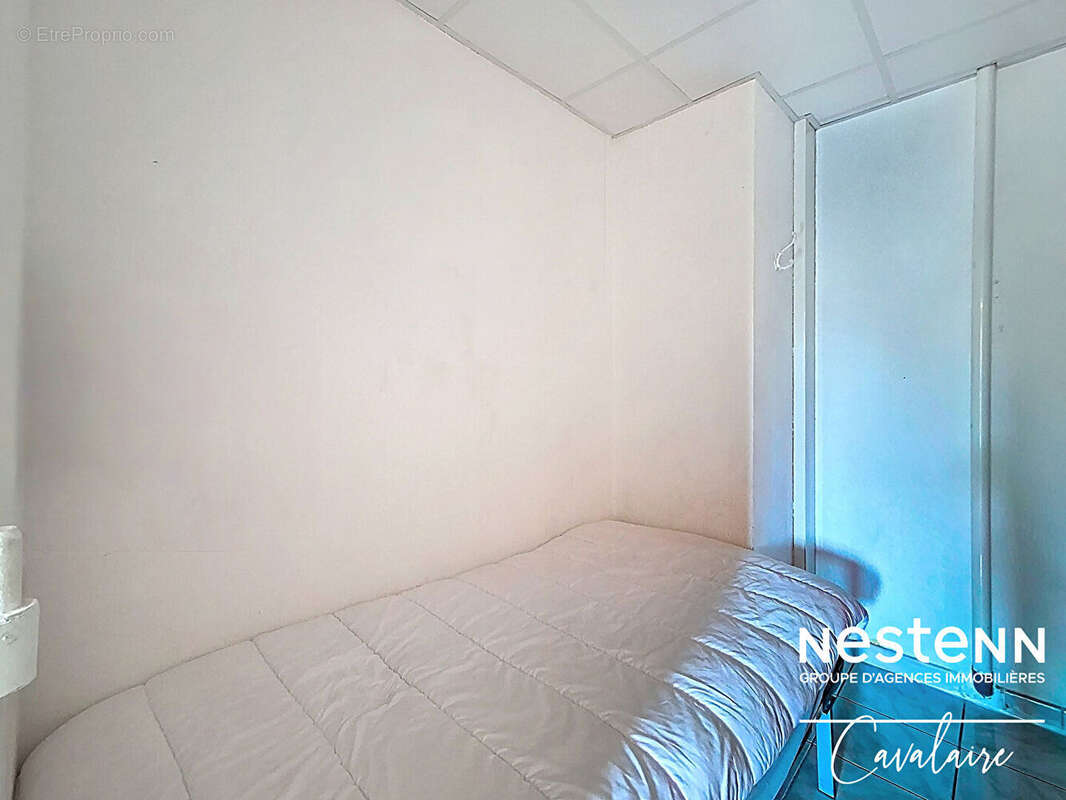 Appartement Cavalaire Sur Mer 2 pièce(s) dans résidence sécurisée en coeur de ville - photo 17