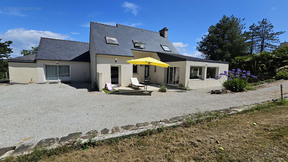 Maison à CAMARET-SUR-MER