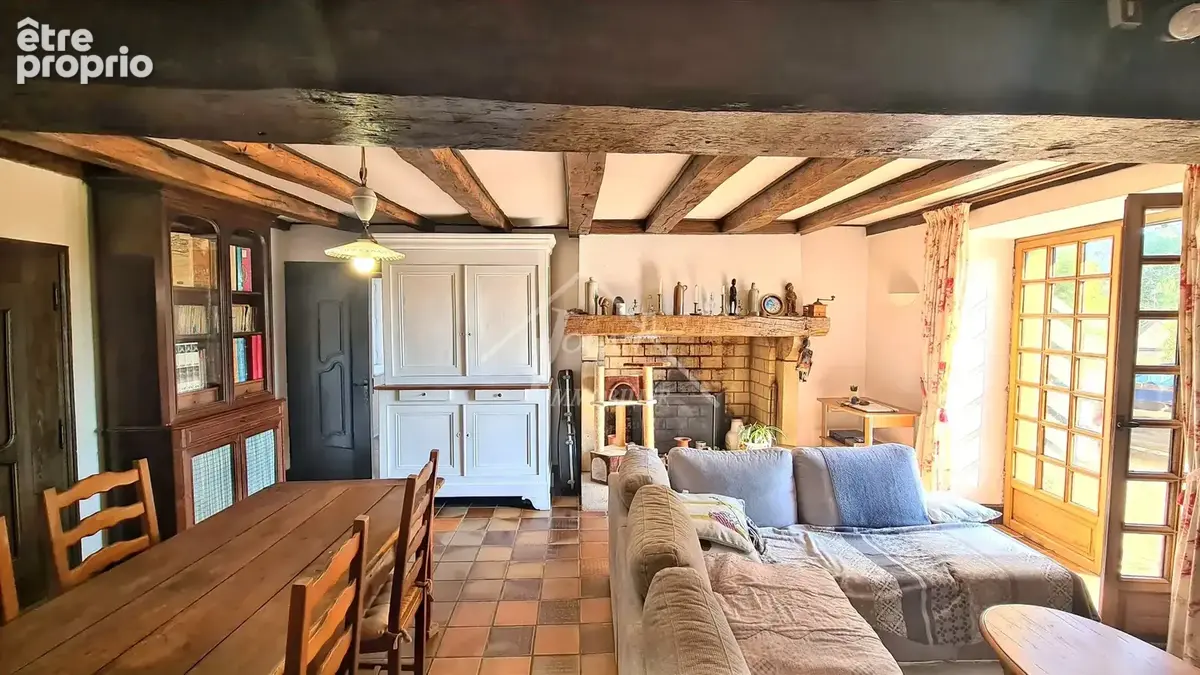 Belle longère de plain-pied sur 2 hectares avec grande dépendance, à Bourbon-l’Archambault - photo 4