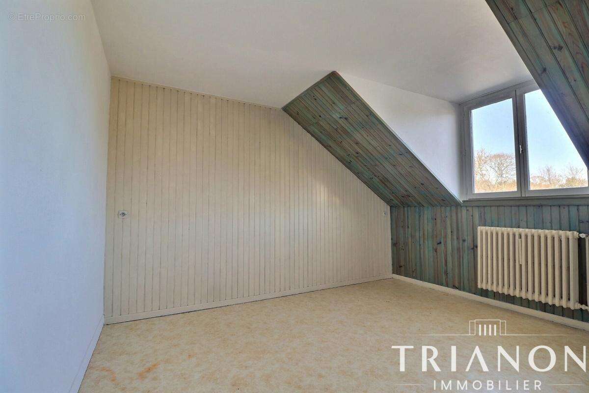 Appartement à L'ETANG-LA-VILLE