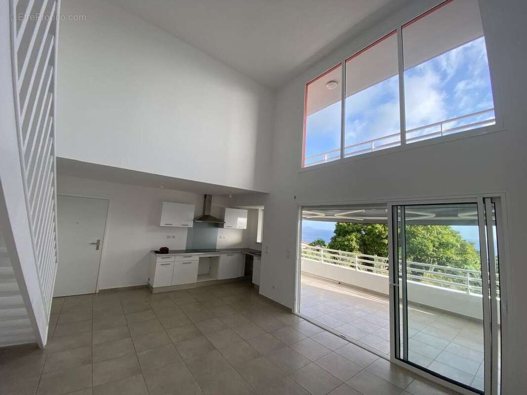 Photo 2 - Appartement à SCHOELCHER