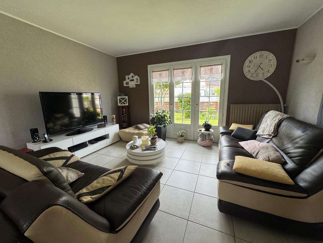 Maison à SAINT-JUST-EN-CHAUSSEE