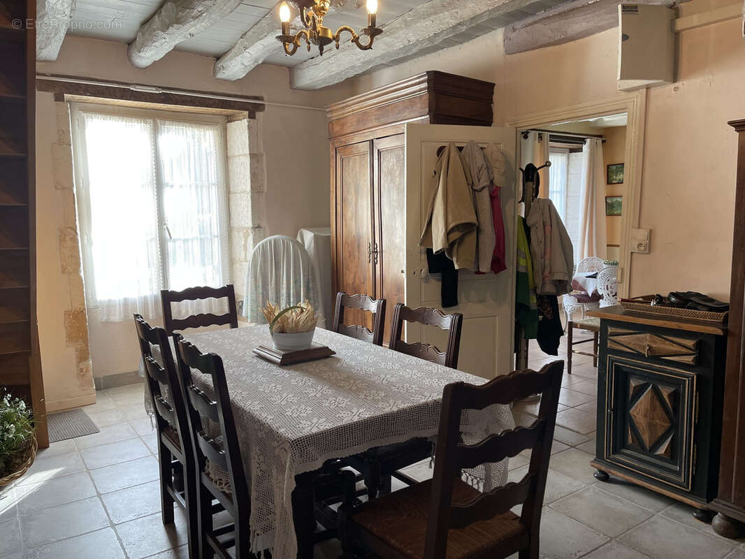 Maison à SAINT-CREPIN-D'AUBEROCHE