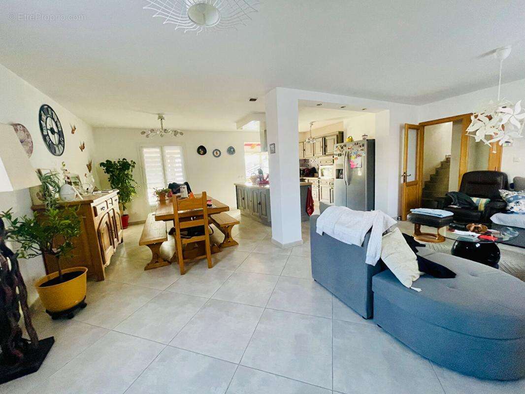 Maison à SAINT-MARTIN-DE-VALGALGUES