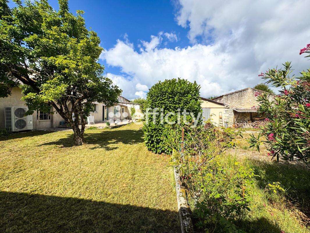 Maison à SAINT-LAURENT-MEDOC
