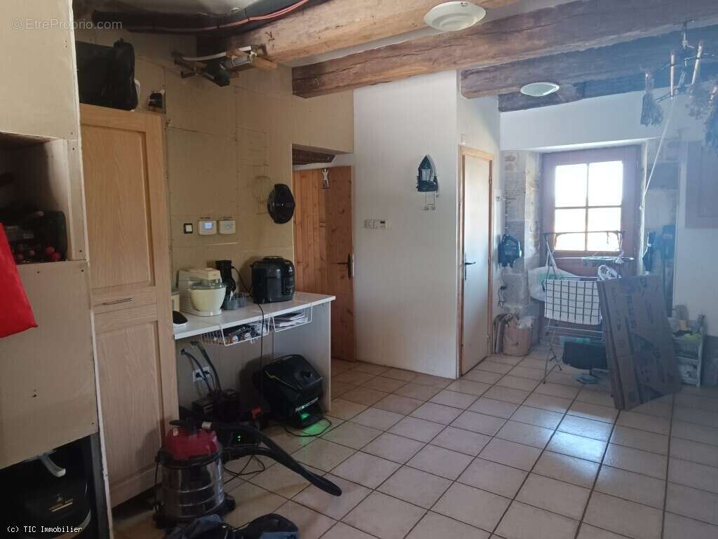 Superbe Longère avec Piscine, Belles Vues, Annexe et Dépendances - photo 7