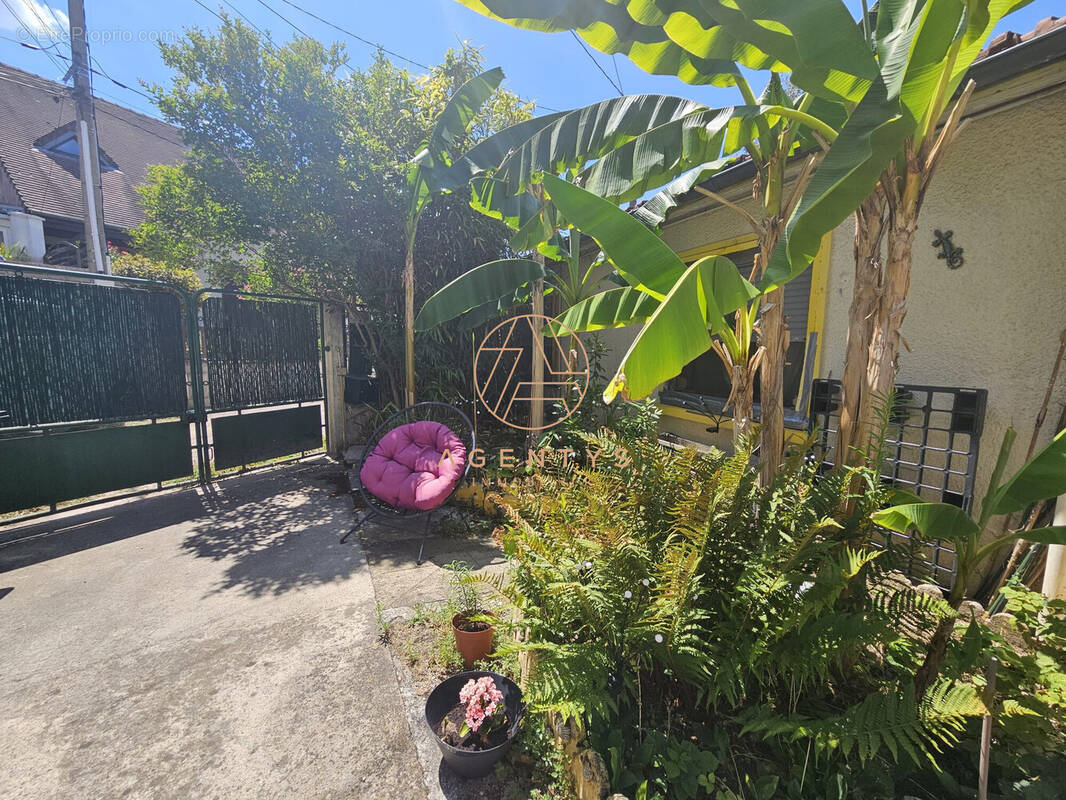 Maison à CHAMPIGNY-SUR-MARNE