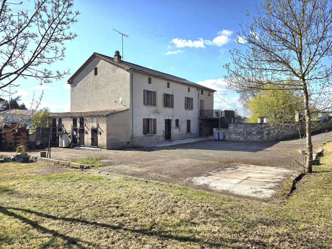 Maison à LE GARRIC