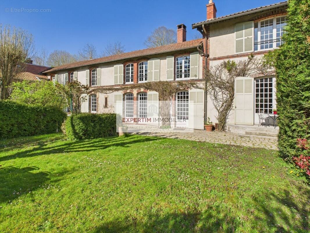 Maison à LE CHESNAY