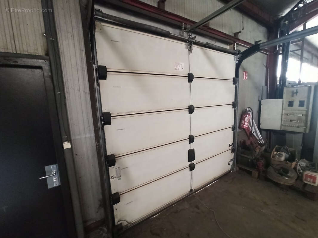 Commerce à AIXE-SUR-VIENNE