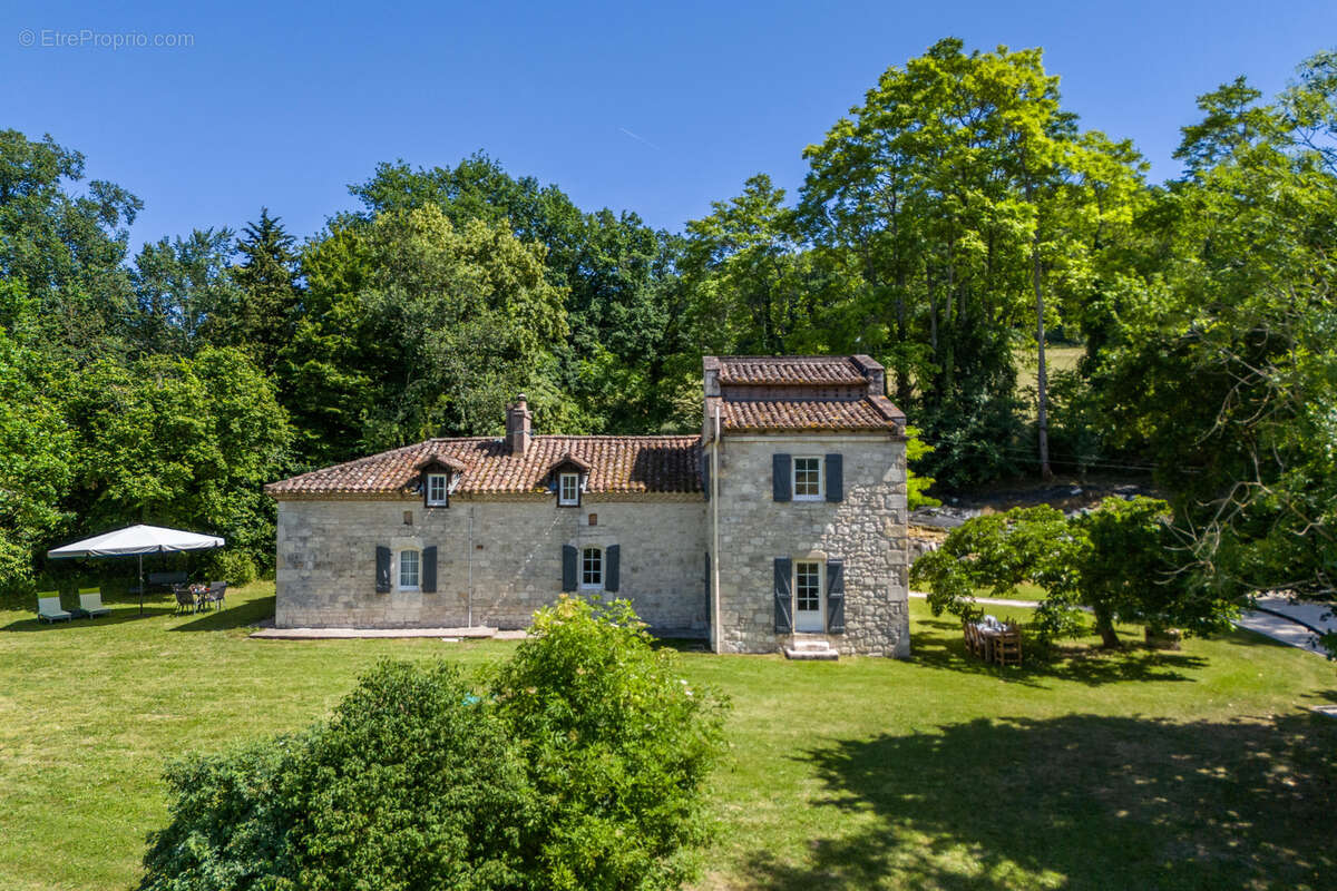 Maison à LAUZERTE