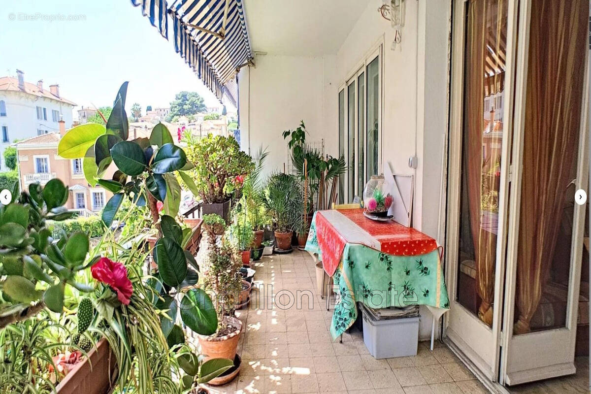 Appartement à LE CANNET