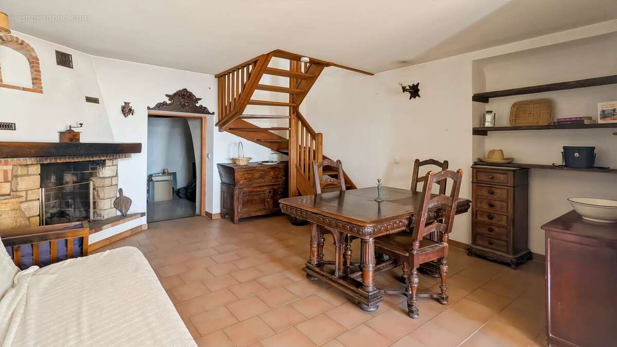 Appartement à GILETTE