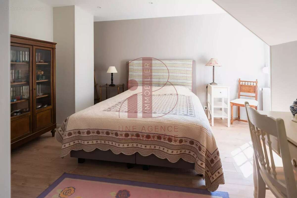 Maison à FONTAINEBLEAU