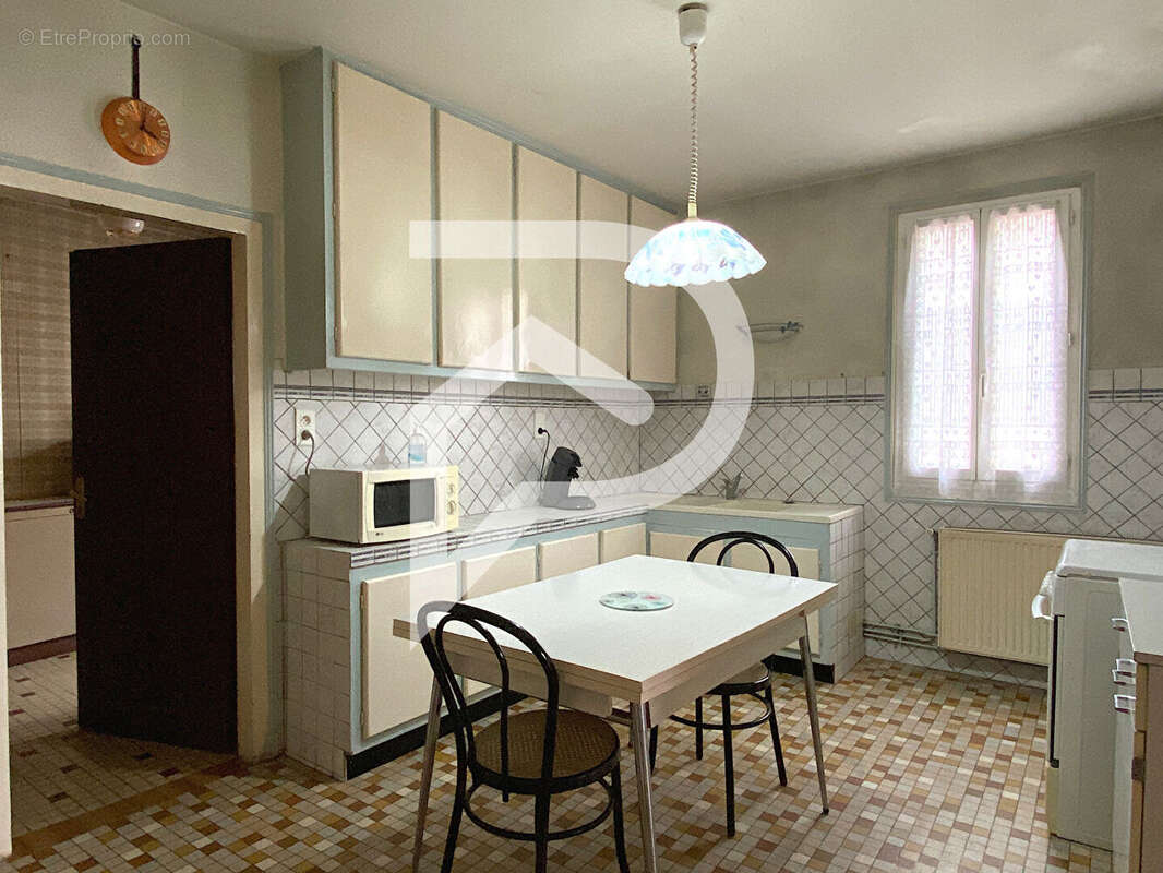 Maison à SAINT-SEURIN-SUR-L&#039;ISLE