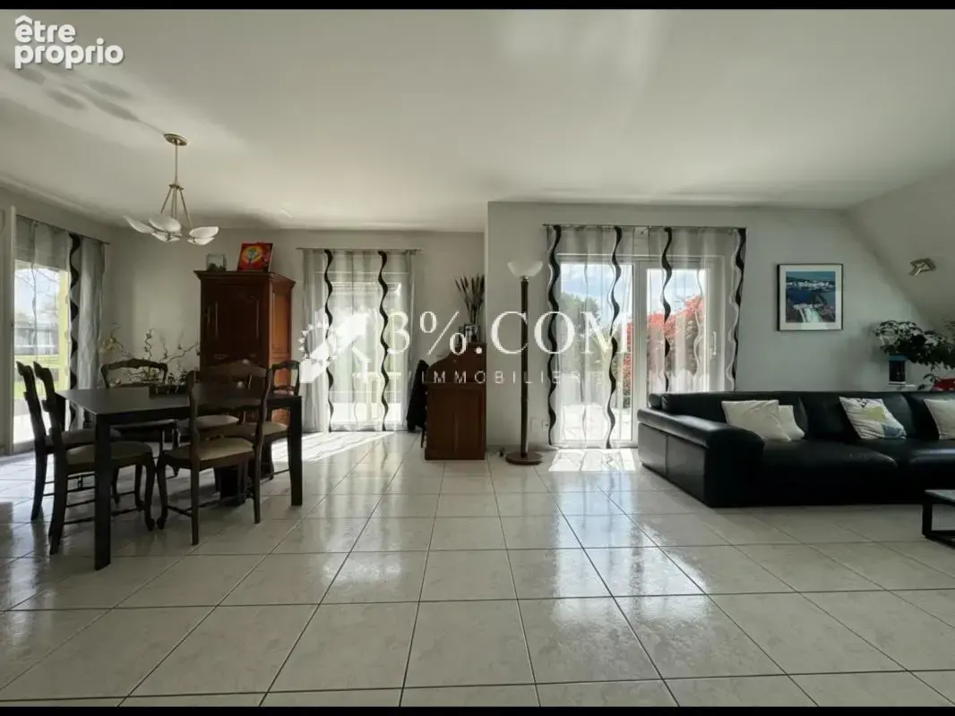3%COM Très belle Maison 5 chambres avec piscine sur 8,50 are - photo 6