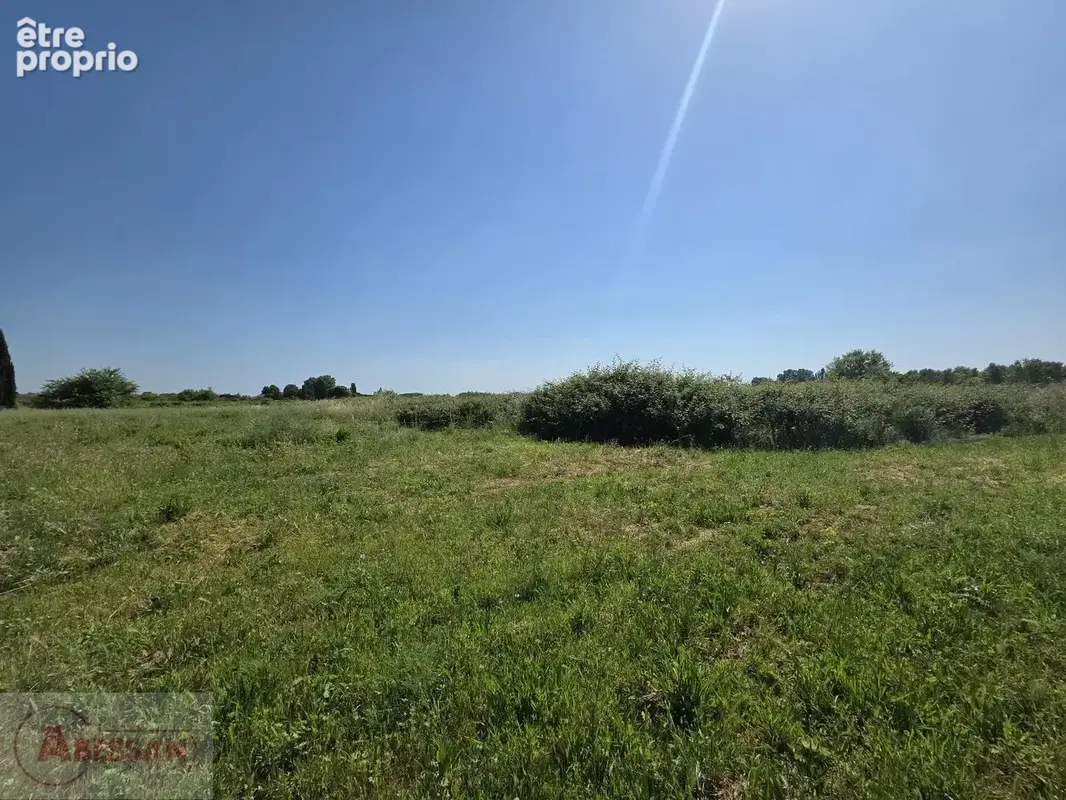 NÎMES EST  Grand foncier patrimonial de 9 775 m² (Secteur Mas Lombard) - photo 9