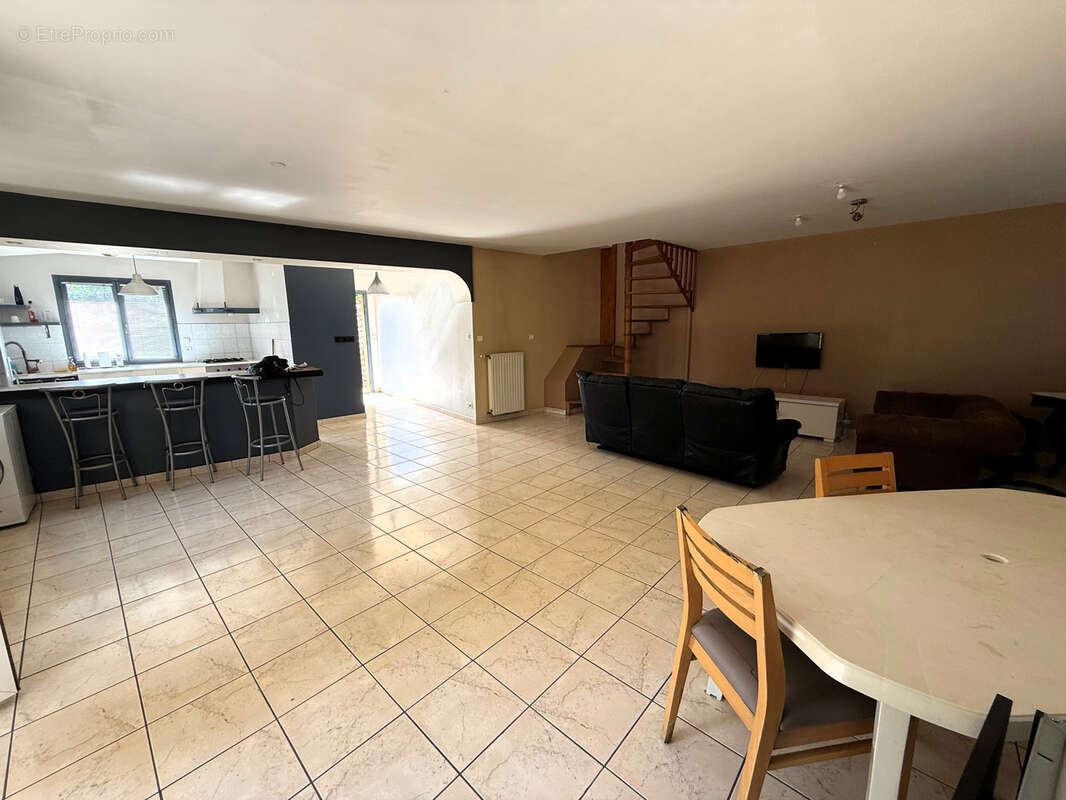 Appartement à SAINT-ROMAIN-EN-GAL