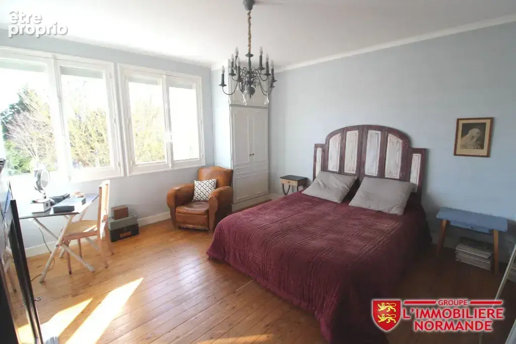 Maison familiale au coeur de pont de l'arche - 6 chambres - photo 6