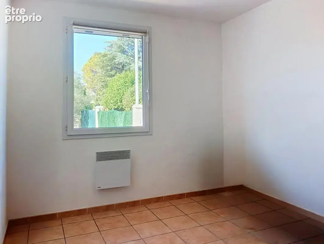 Exclusivité - Entraigues – Maison plain-pied 4 chambres - photo 9