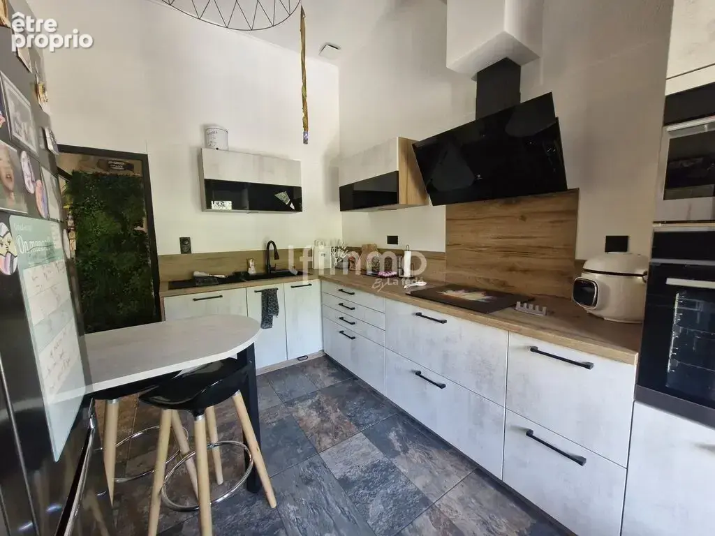 Maison familiale 98m² avec piscine et grands garages – Montazels - photo 4