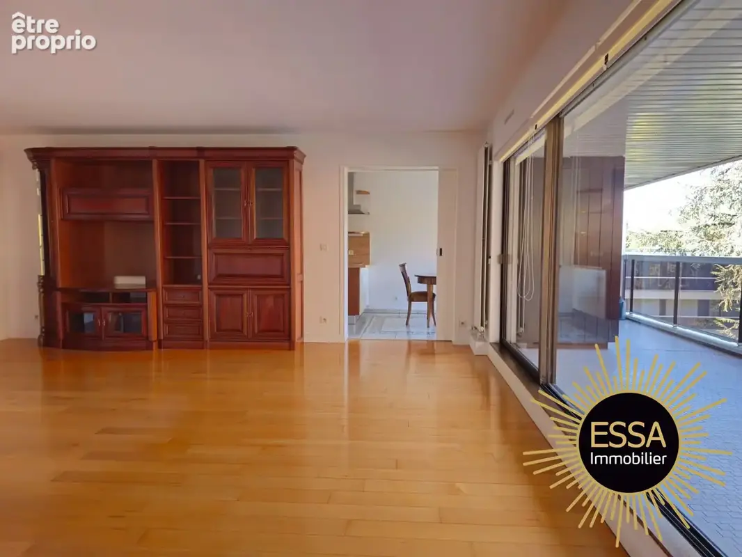 Appartement 5 pièces 135 m² à vendre à Rocquencourt (78150) - photo 8