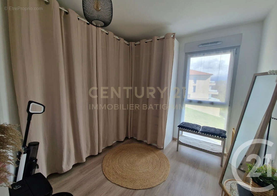 Appartement à L'ISLE-D'ABEAU