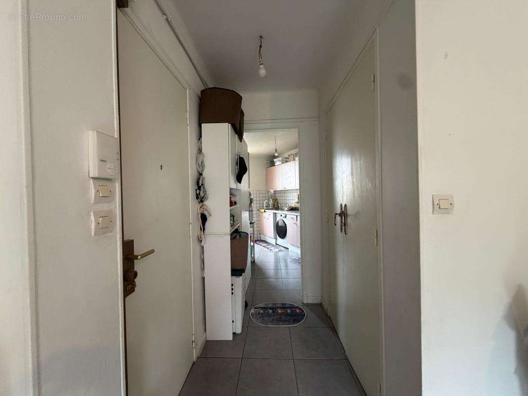 Appartement T3 à vendre Marseille 5ème (13005) I 54 m2 I Balcon I Jeanne d'arc I - photo 7