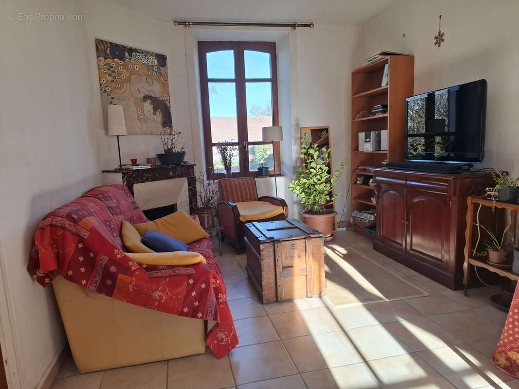 Maison à SAINT-YRIEIX-LA-PERCHE