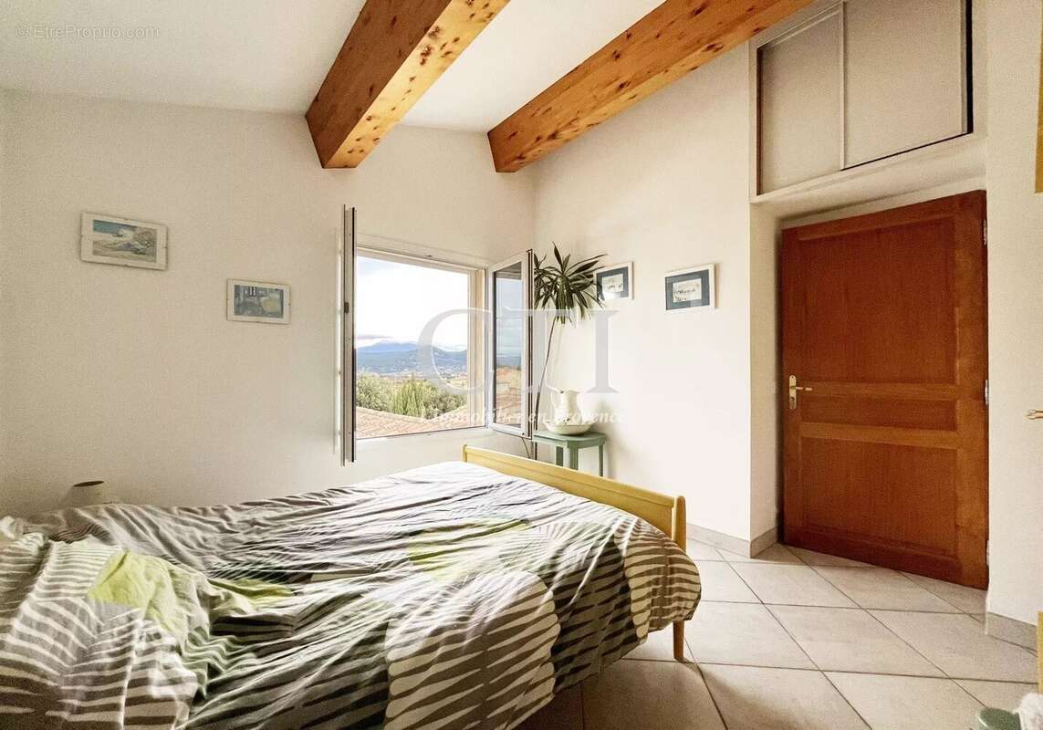 Maison à VAISON-LA-ROMAINE