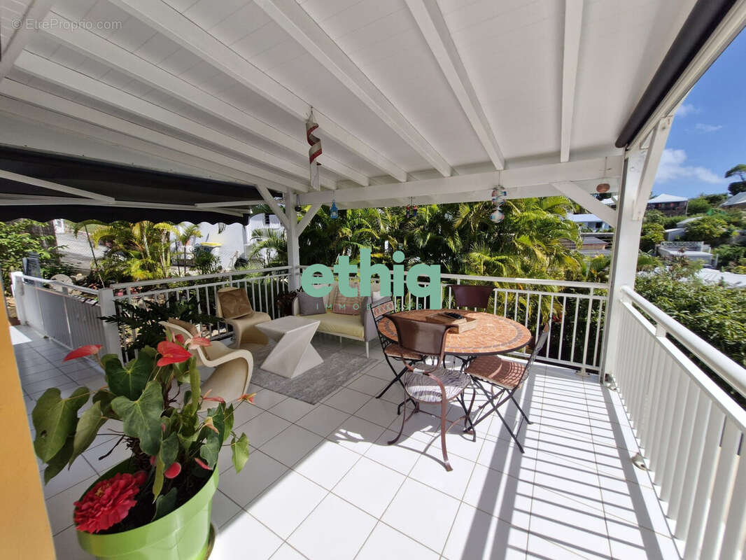 Maison à SAINTE-ANNE